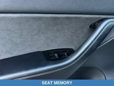 Used 2020 Tesla Model Y Long Range AWD/4WD image 12