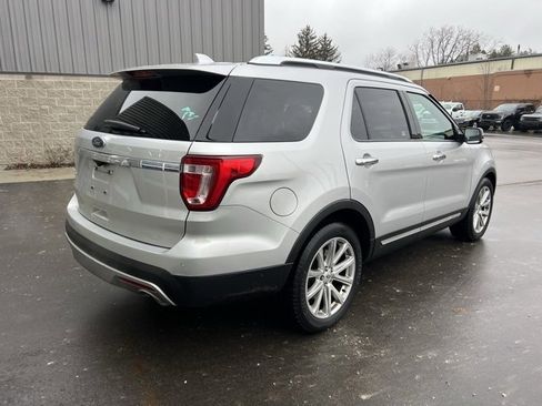 Used 2017 Ford Explorer Limited w/ Equipment Group 301A image 5