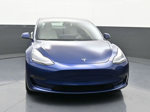 Used 2021 Tesla Model 3 Long Range image 2