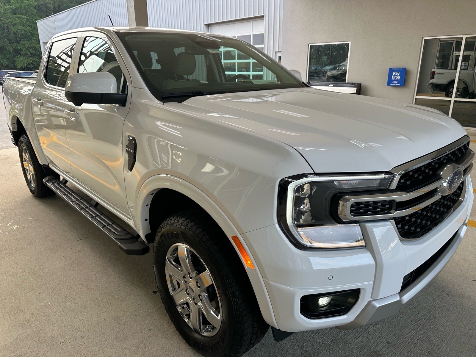 New 2026 Ford Ranger Lariat w/ FX4 Off-Road Package AWD/4WD image 8