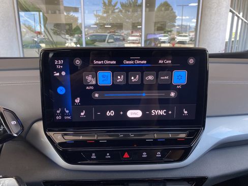 Used 2023 Volkswagen ID.4 Pro S image 10