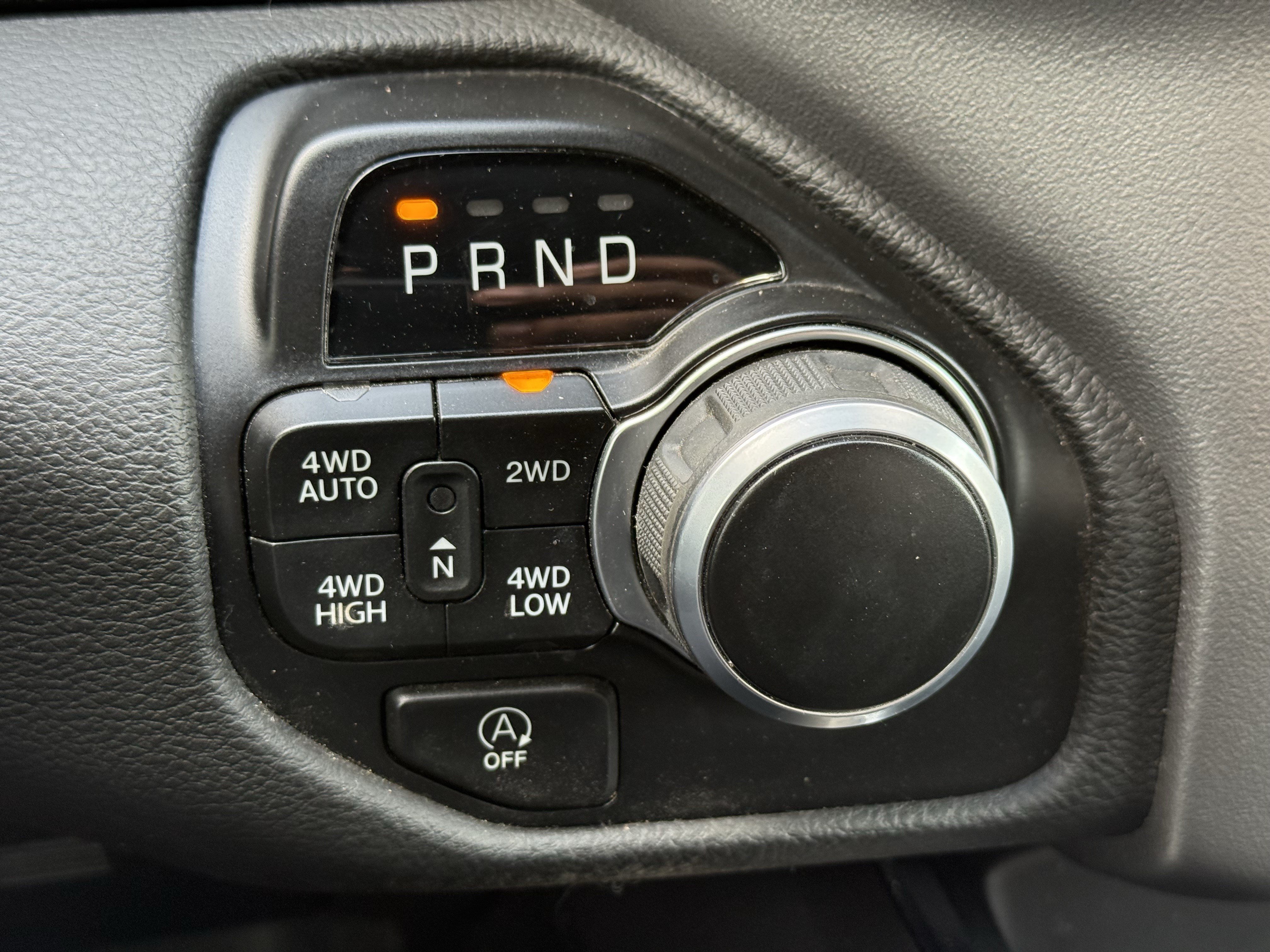 Used 2024 RAM 1500 Big Horn AWD/4WD image 25