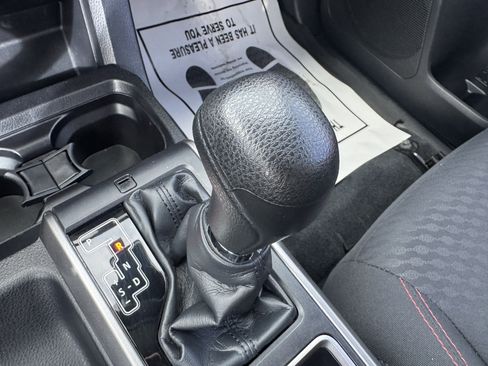 Used 2021 Toyota Tacoma SR5 RWD image 35