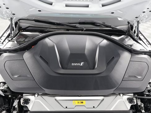 Used 2023 BMW i4 eDrive35 w/ Premium Package RWD image 15
