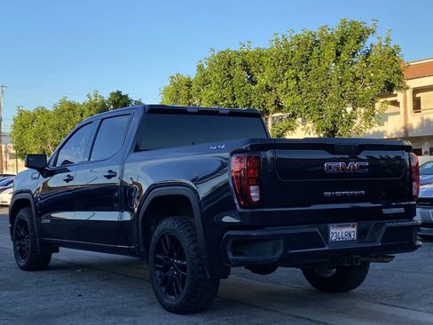 Used 2022 GMC Sierra 1500 Elevation image 2