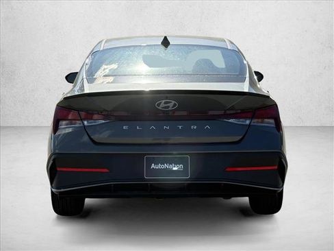New 2026 Hyundai Elantra Sport image 7