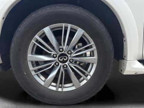 Used 2024 INFINITI QX80 Luxe AWD/4WD image 32