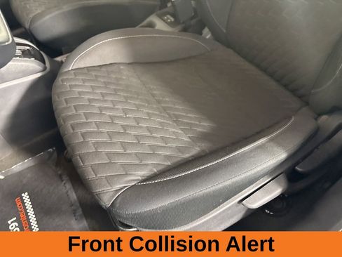 Used 2022 Nissan Kicks S image 10