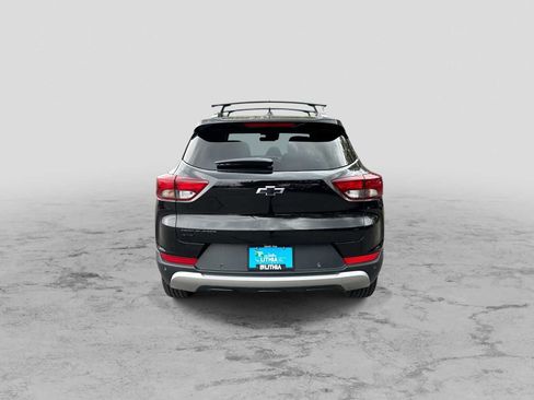 Used 2021 Chevrolet TrailBlazer LT w/ LPO, Blackout Package AWD/4WD image 7