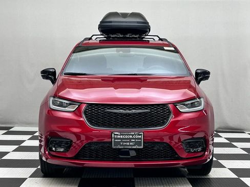 New 2026 Chrysler Pacifica Select AWD/4WD image 3