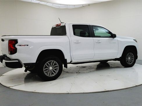 Used 2023 Chevrolet Colorado LT image 7