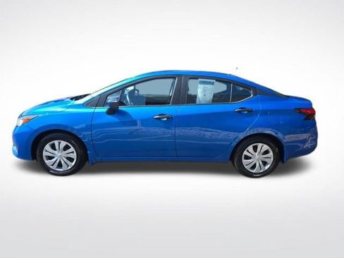 Used 2024 Nissan Versa S w/ Trunk Package FWD image 2