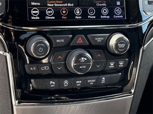 Used 2020 Jeep Grand Cherokee Limited image 22