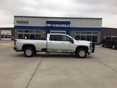 Used 2020 Chevrolet Silverado 3500 LT w/ Convenience Package AWD/4WD image 6