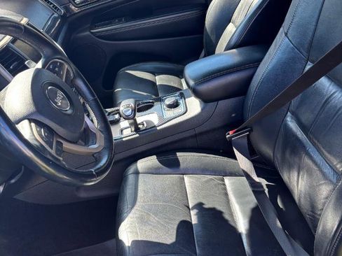 Used 2014 Jeep Grand Cherokee Limited image 19