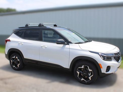 New 2026 Kia Seltos S AWD/4WD image 4