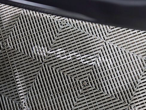 Used 2022 Audi e-tron S Prestige w/ Prestige Package image 40