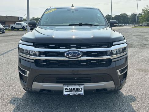 Used 2022 Ford Expedition Limited AWD/4WD image 2