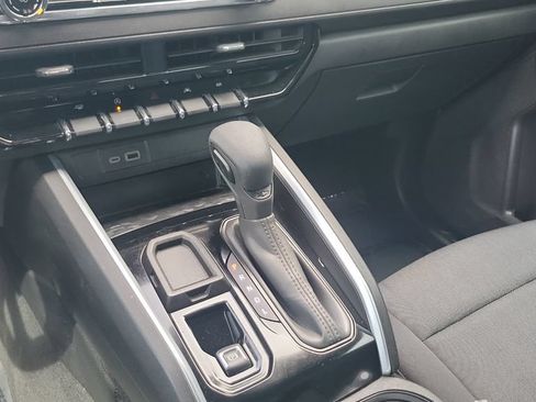 Used 2024 Chevrolet Colorado W/T w/ Technology Package RWD image 15