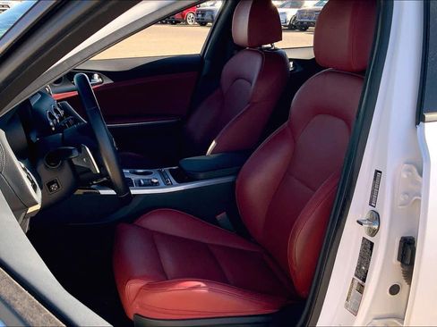 Certified 2021 Kia Stinger GT1 image 7