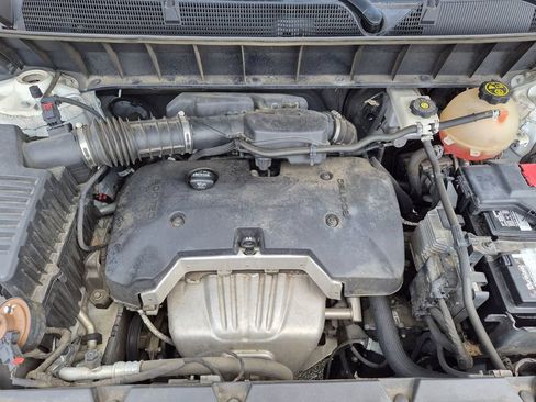 Used 2019 GMC Acadia SLE FWD image 13