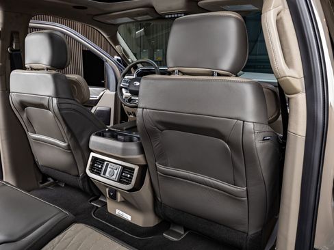 Used 2026 Ford F350 Platinum image 31