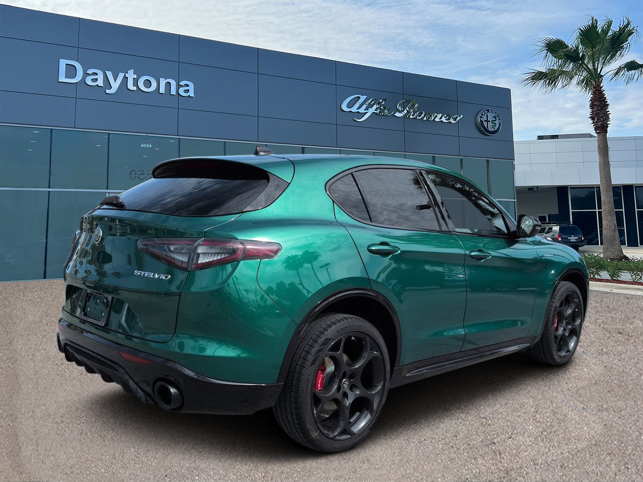 New 2026 Alfa Romeo Stelvio Sprint w/ Convenience Package AWD/4WD image 3