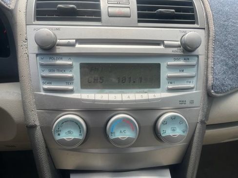 Used 2009 Toyota Camry SE FWD image 14