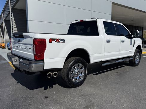 Used 2021 Ford F250 Lariat w/ FX4 Off-Road Package image 4