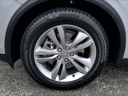 Used 2024 Acura MDX SH-AWD image 11