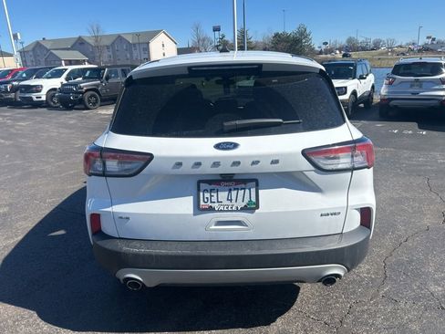 Used 2020 Ford Escape SE image 23