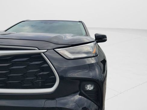 Used 2023 Toyota Highlander XLE FWD image 26