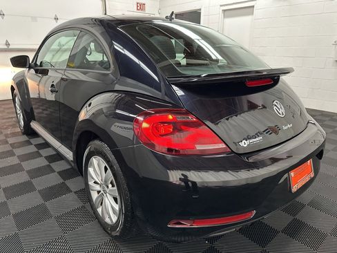 Used 2018 Volkswagen Beetle 2.0T S image 8