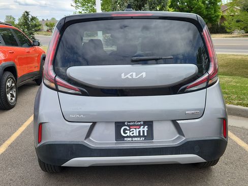 Used 2023 Kia Soul EX FWD image 5
