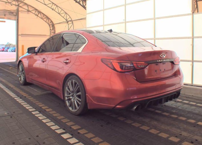 Used 2018 INFINITI Q50 Red Sport 400 w/ Sensory Package (Sport) RWD image 9