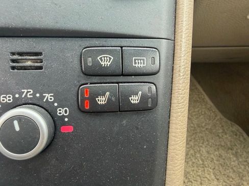 Used 2012 Volvo XC90 3.2 image 28