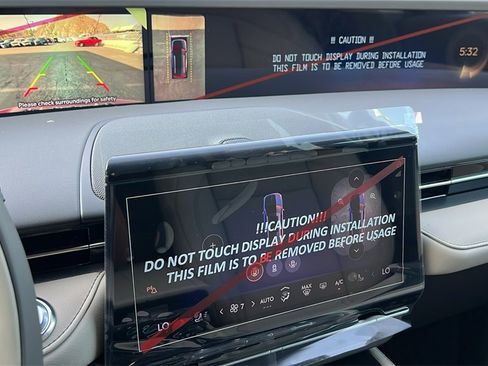 New 2025 Lincoln Nautilus Premier w/ Equipment Group 102A image 23