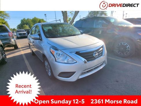 Used 2018 Nissan Versa S Plus FWD image 1