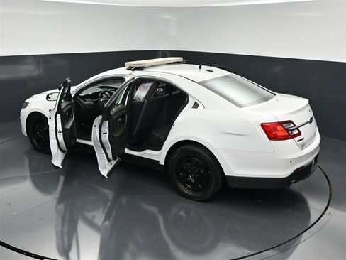 Used 2015 Ford Taurus Police Interceptor AWD image 36