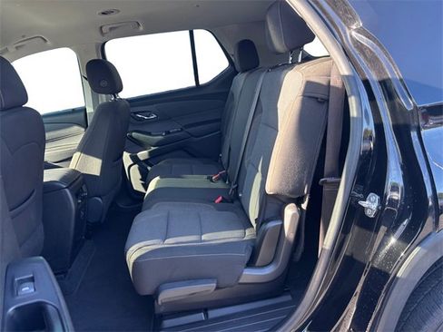 Used 2021 Chevrolet Traverse LS image 13
