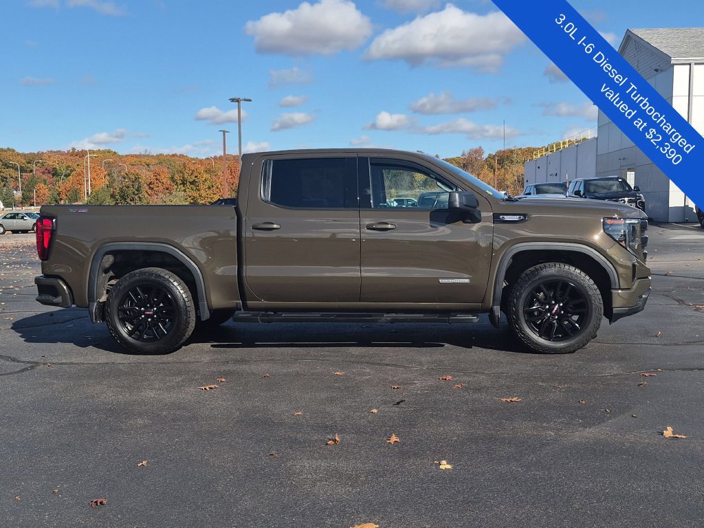 Used 2023 GMC Sierra 1500 Elevation w/ X31 Off-Road Package AWD/4WD image 2