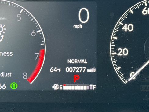 Used 2023 Honda HR-V LX image 29