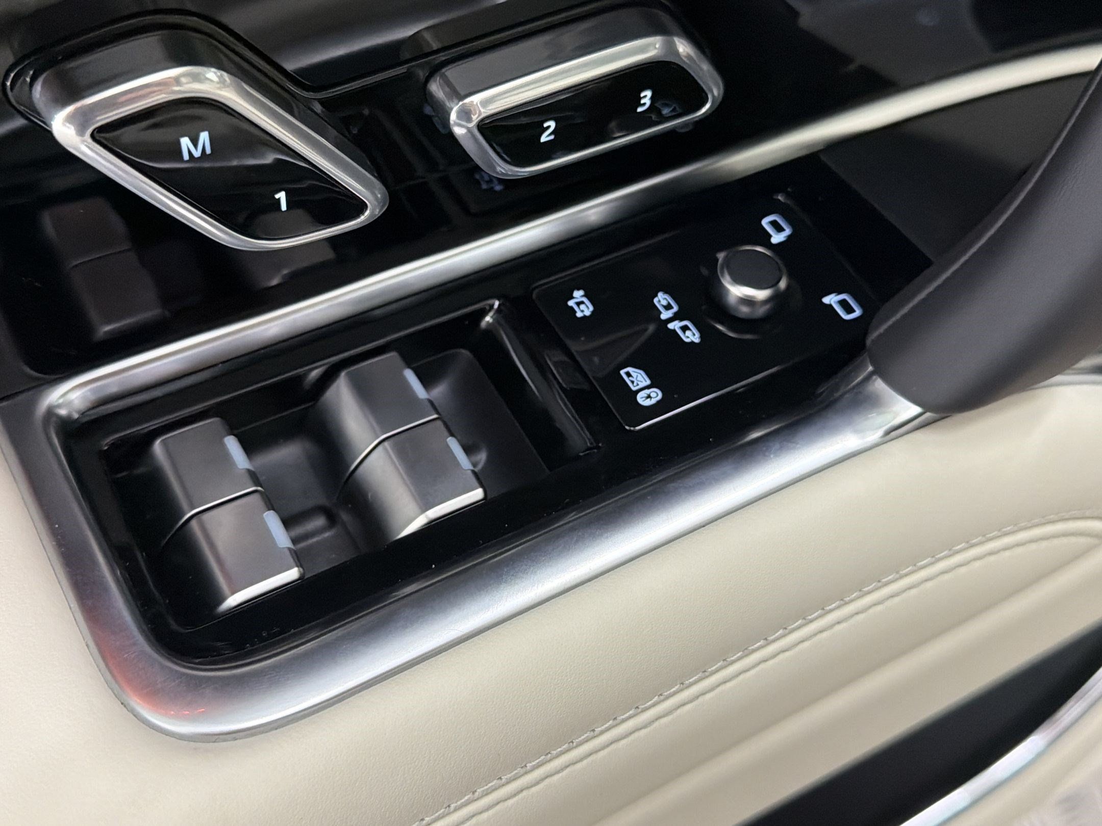 New 2026 Land Rover Range Rover SE AWD/4WD image 27
