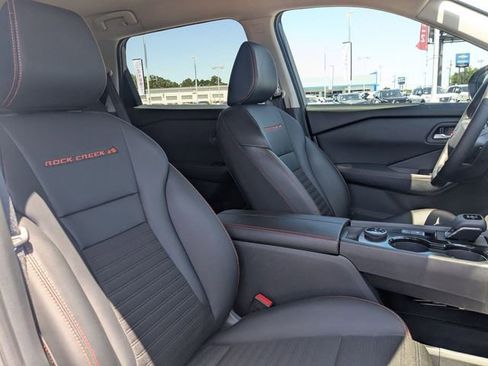 Used 2026 Nissan Rogue SV AWD/4WD image 34