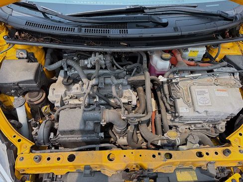 Used 2014 Toyota Prius C Three FWD image 30
