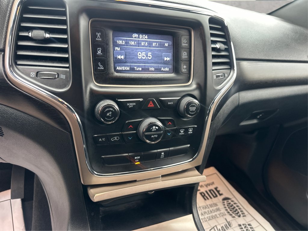 Used 2014 Jeep Grand Cherokee Laredo w/ Quick Order Package 23E AWD/4WD image 23