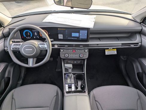 New 2026 Hyundai Tucson SE image 15