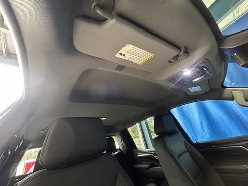 Used 2022 Chevrolet Silverado 1500 LTZ w/ LTZ Convenience Package II image 27