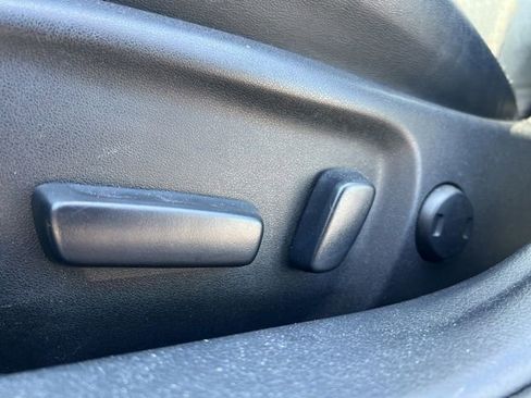 Used 2014 Toyota Camry SE w/ Moonroof Package image 26