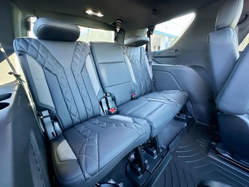 New 2025 Chevrolet Tahoe Premier image 40